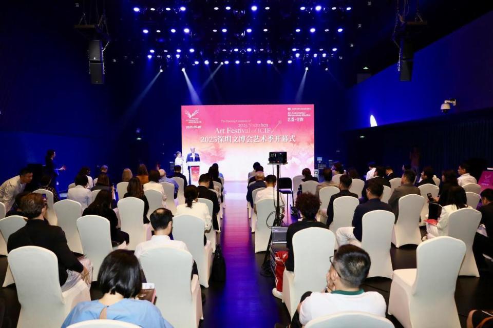 2025深圳文博会艺术季启幕，“芭蕾航母”莫斯科大剧院芭蕾舞团震撼开场